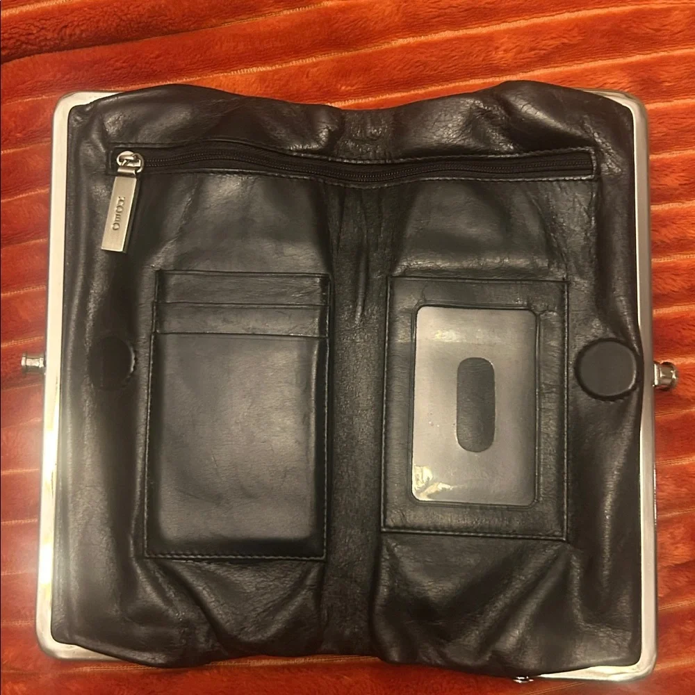 HOBO Lauren Double-Frame Clutch Wallet in Black Vintage Leather - Picture 6 of 13